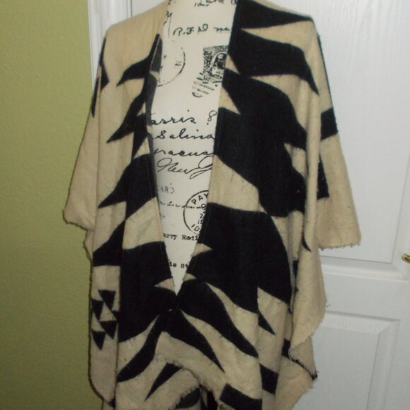 Billabong Boho Tribal Open Wrap - Picture 1 of 4